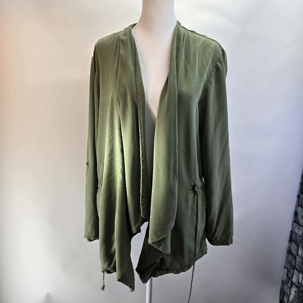Sanctuary- Draped Utility Jacket with Waist Drawstring. Size Large. Army Green.